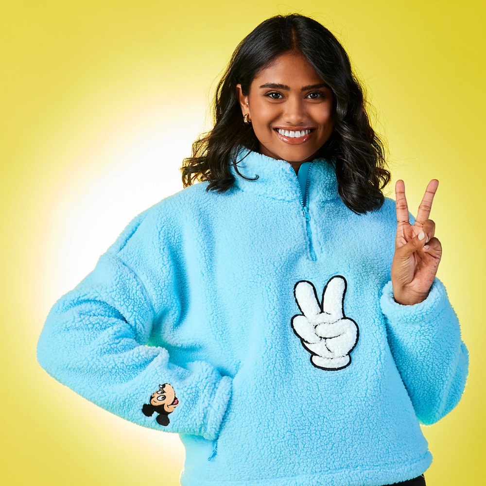 BNWT DISNEY MICKEY MOUSE BABY BLUE SHERPA ZIP UP SWEATER SIZE MEDIUM